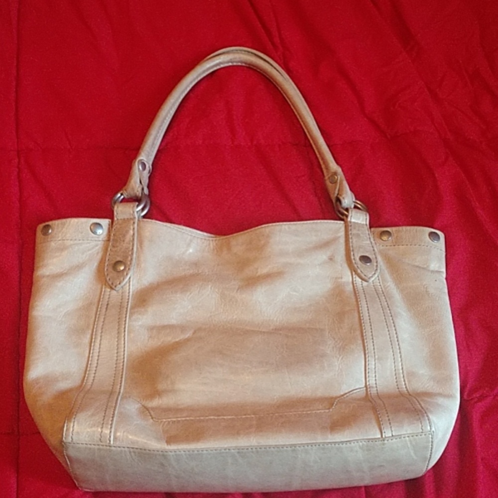 Melissa  shoulder bag.